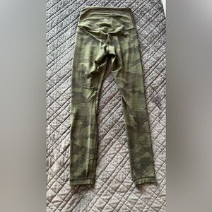 Lululemon 25” Green Camo Align Leggings